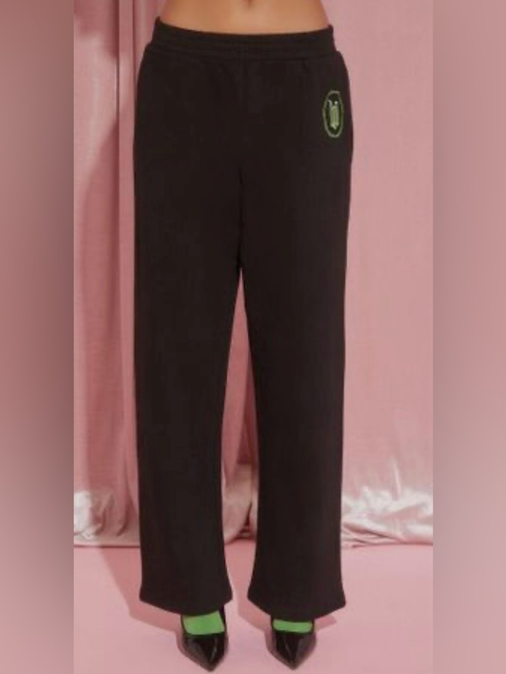 Wicked Sweatpants Black Wide Leg Women's Forever 21 Embroidered Size Small EUC!